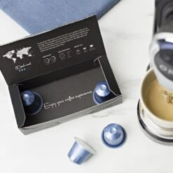 Aroma Club - Nespresso Compatible Capsules (120 St.) - No. 5 Decaf John - Intensiteit 3/5 - Decaf - 100% Aluminium Koffiecups 4 Aroma Club - Nespresso Compatible Capsules (120 St.) - No. 5 Decaf John - Intensiteit 3/5 - Decaf - 100% Aluminium Koffiecups -Lavazza Winkel 1200x1200 245