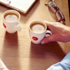 Douwe Egberts Aroma Rood Donker Filterkoffie - 6 X 500 Gram 6 Douwe Egberts Aroma Rood Donker Filterkoffie - 6 X 500 Gram -Lavazza Winkel 1200x1200 95