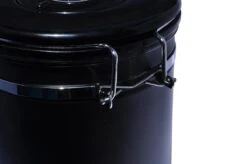 KoffieCanners Koffie Bewaarbus Luchtdicht Met CO2 Uitlaat Voor 600 Gram - Koffieblik Matzwart -Lavazza Winkel 1200x796 1