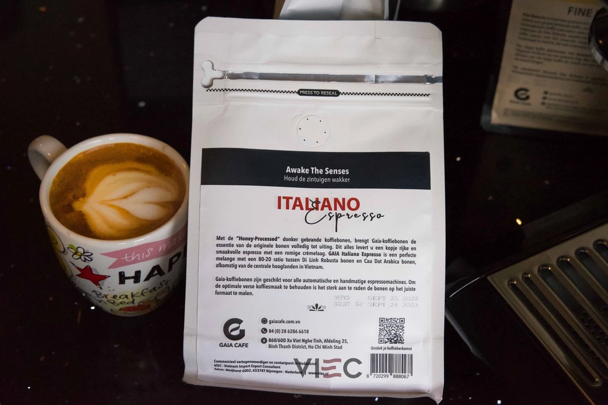 Italiano Espresso Honey Process Vietnamese Koffiebonen Aanbieding 250g GAIA Cafe Italiano Espresso Honey Process Vietnamese Koffiebonen Aanbieding 250g GAIA Cafe -Lavazza Winkel 1200x800 15
