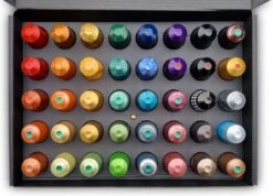 Koffie Proeverij Pakket Groot 40 Stuks Verschillende Smaken Met Mystery Card 'Get Well Soon' Met Persoonlijke (video) Boodschap | Verjaardag | Sinterklaas | Kerstpakket | Vaderdag | Moederdag | Jubileum | Valentijnsdag -Lavazza Winkel 1200x865 1