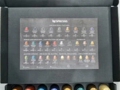 Koffie Proeverij Pakket Groot 40 Stuks Verschillende Smaken Met Mystery Card 'Get Well Soon' Met Persoonlijke (video) Boodschap | Verjaardag | Sinterklaas | Kerstpakket | Vaderdag | Moederdag | Jubileum | Valentijnsdag -Lavazza Winkel 1200x899 3